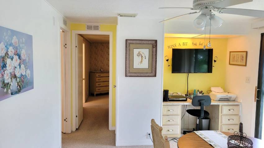 12 Navel Circle a Winter Haven, FL Mobile or Manufactured Home for Sale